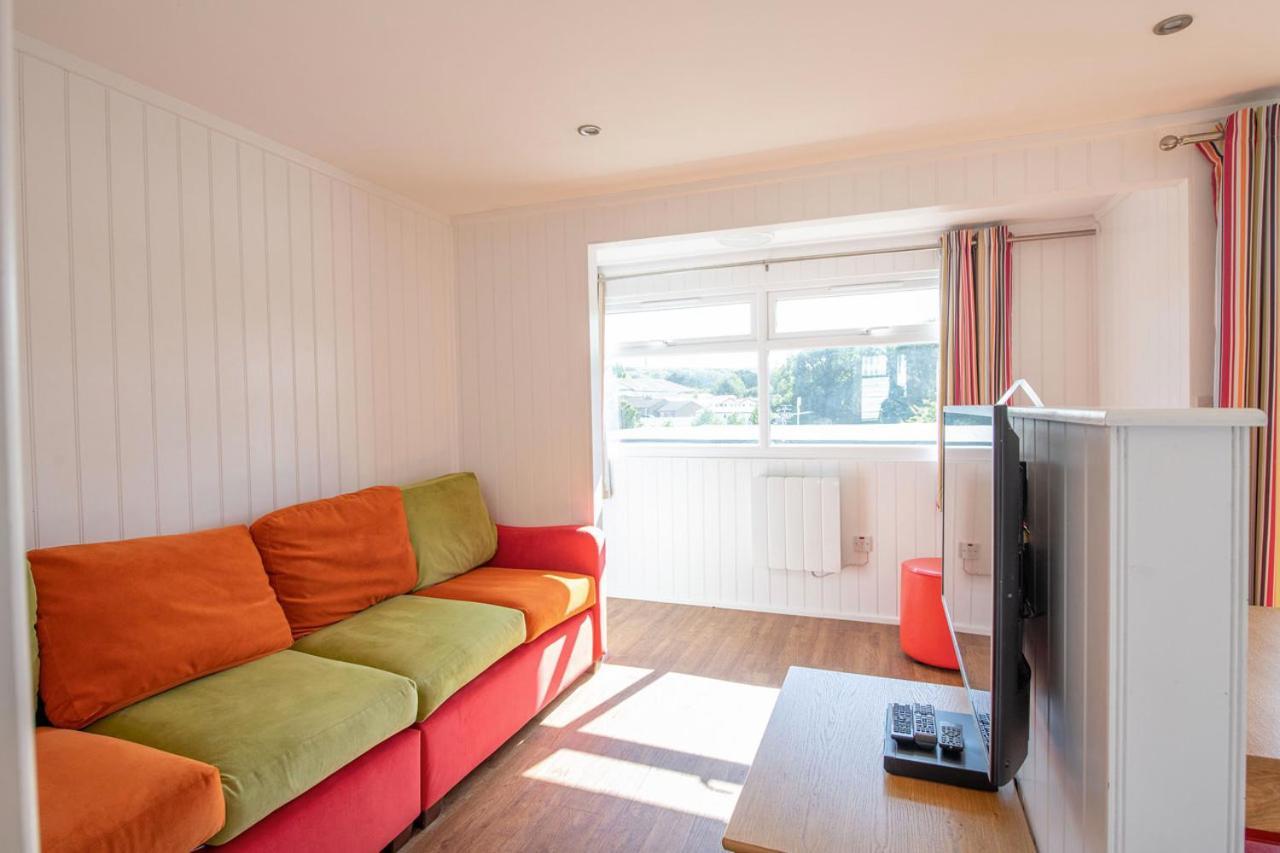 Whitecliff Bay Holiday Park Бембридж Экстерьер фото